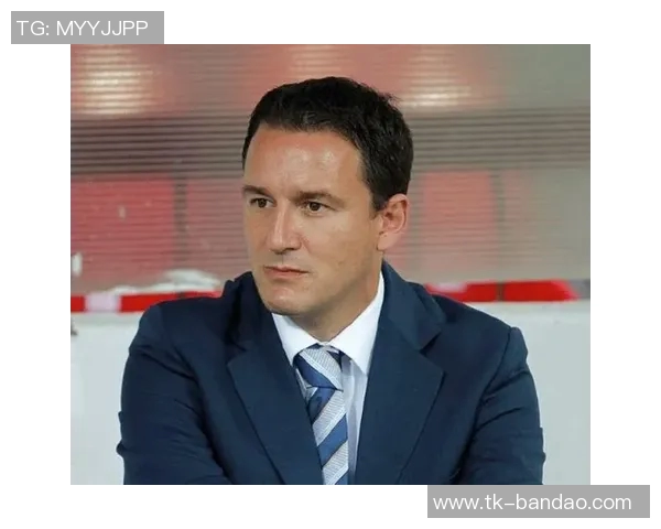 米卢执教国足背后张路推手扬科维奇遭神秘电话影响决定